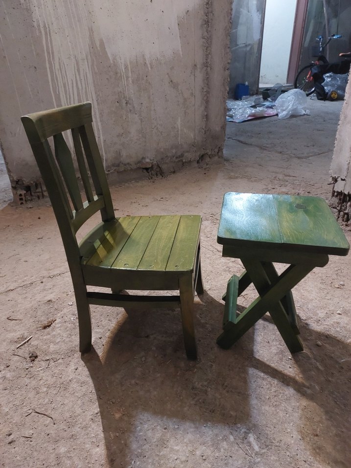 Parlak Yeşil Çocuk Sandalyesi oyma el yapimi  tabure masa cocuk - Görsel 2