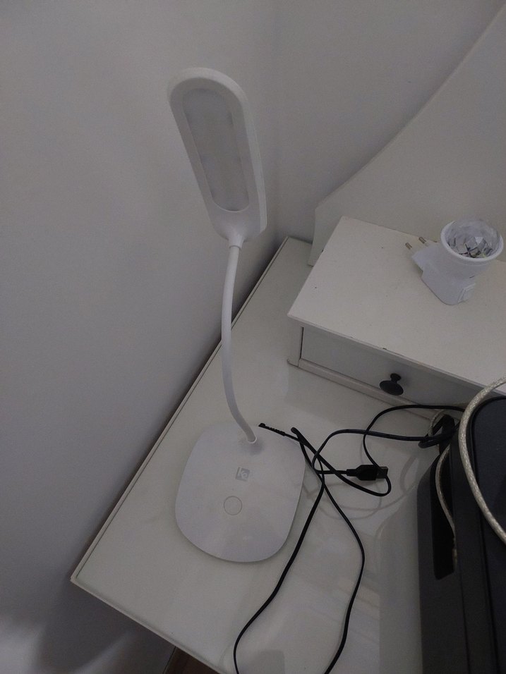 Beyaz LED Masa Lambası - Görsel 3