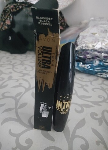 ULTRA VOLUME MASKARA