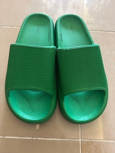 Oysho 41 numara platform terlik