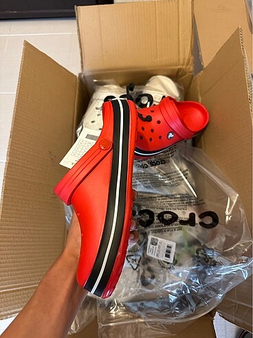 38 Beden kırmızı Renk Crocs Crocband Kırmızı
