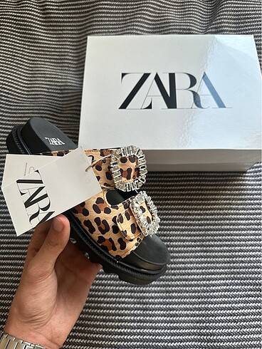 Zara Taşlı Terlik Outlet