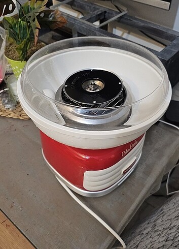 Beden Renk Ariete pamuk şeker makinesi + 2 kg renkli şeker+ 50 adet çubuk