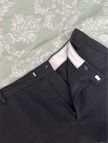 38 Beden siyah Renk Ütü gerektirmeyen kumaş pantolon
