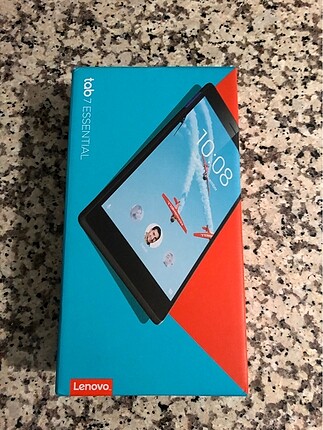 Lenova TB7304F