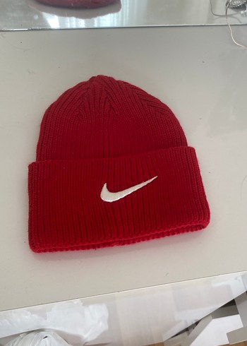 Nike Kirmizi Sapka