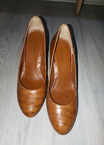 Enzo Angiolini Deri Stiletto