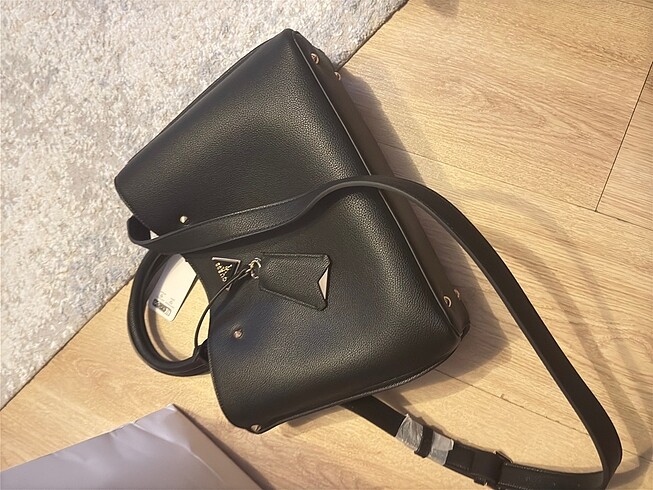 Guess çanta