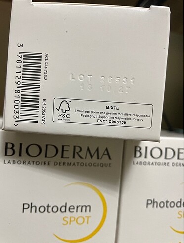 Beden Renk Photoderm Spot SPF 50+* Fotoyaşlanma ve Leke Eğilimli Cil