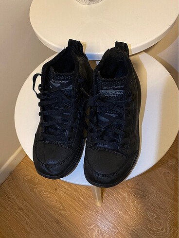 Skechers bot