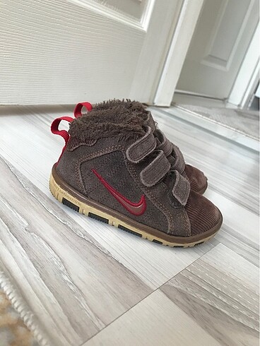 Nike Kışlık ayakkabı