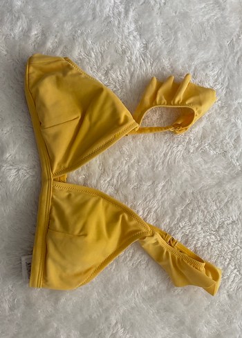 Sarı Fırfırlı İp Askılı Bikini Üstü