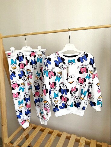 Zara Minnie Takım