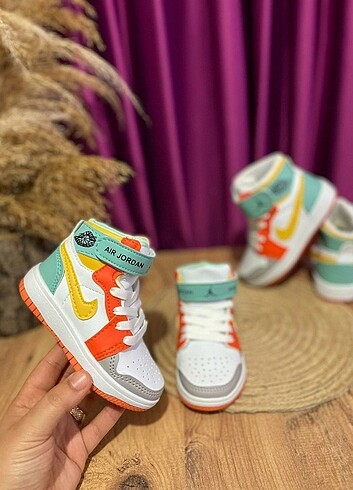 Nike Çocuk Bot