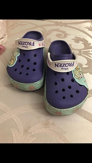 elsa anna crocs c12 ..29#30 numaradir..teki ısiklidir
