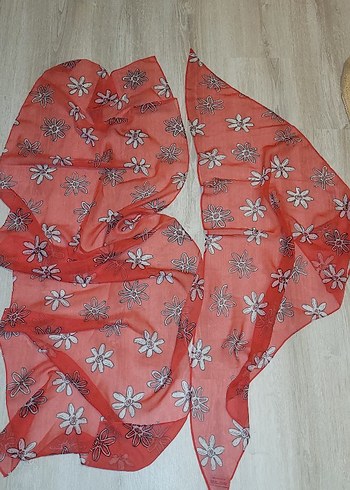 Diğer Kırmızı Çiçek Desenli Mini Bohem Pareo
