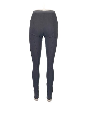 36 Beden H&M Kumaş Pantolon %70 İndirimli.