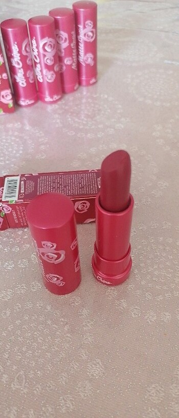 Lime Crime Lime crime mat ruj hic kullanilmadi.