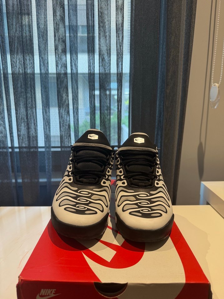 Nike Air max plus Drift - Görsel 3