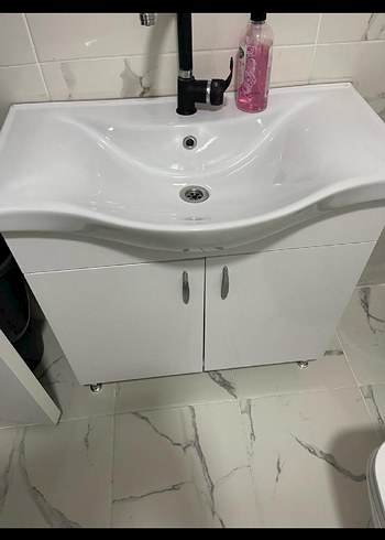 English Home Beyaz Duvar Aynası ve Dolap Seti