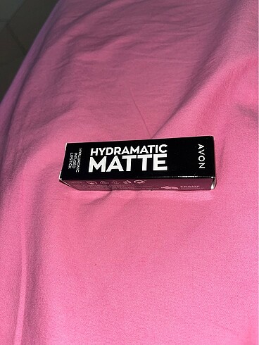 Avon von hydramatic matte ruj magenta rengi