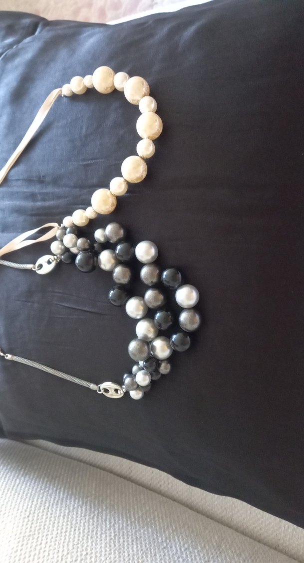 Boncuklu Midi Kadın Kolye - Beyaz ve Gri - Görsel 2