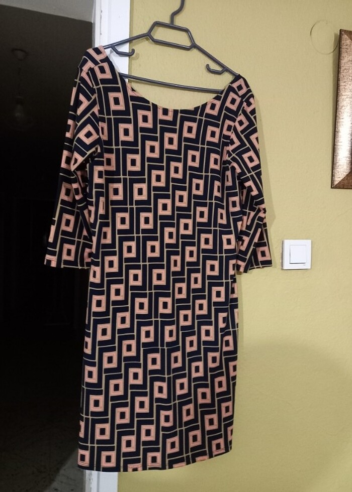 Liralık şık elbise - Görsel 2