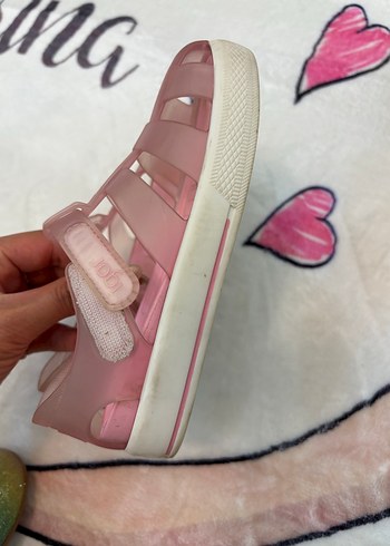 28 Beden Kız Çocuk Pembe Velcro Bantlı Terlik
