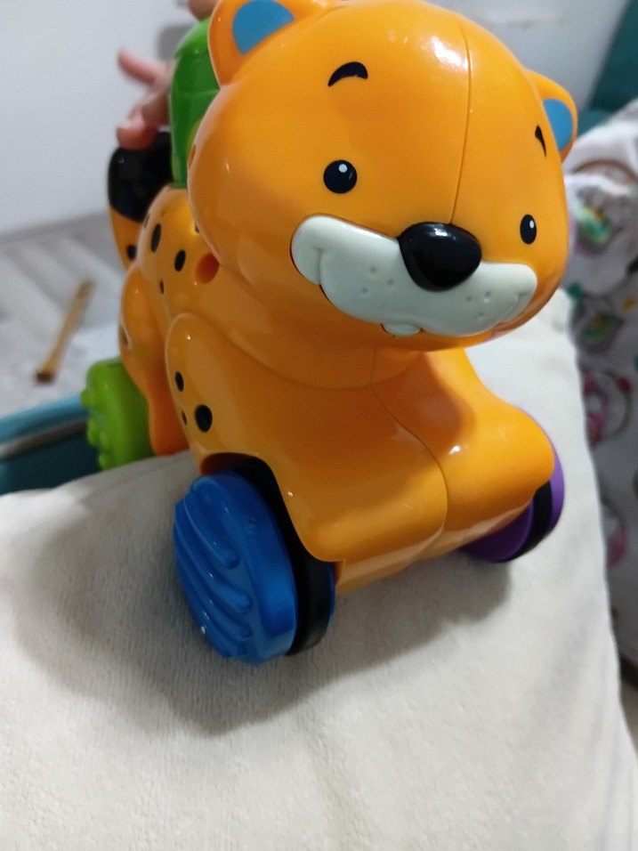 Renkli Fisher-Price Oyuncak Leopar - Görsel 3