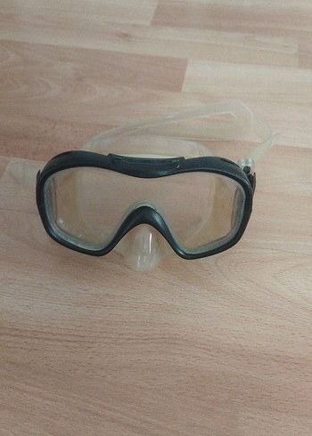 Şeffaf Gri Yüzücü Gözlüğü - Görsel 2