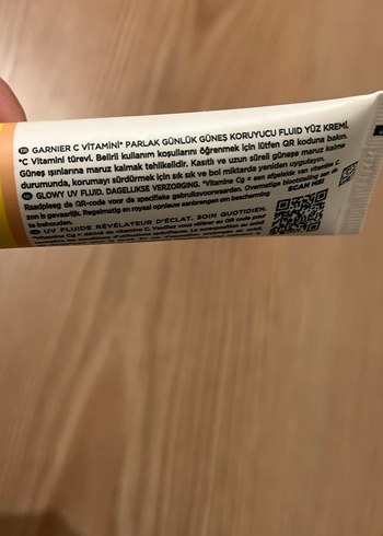 Garnier Vitamin C Günlük UV Kremi SPF 50+ - Görsel 3