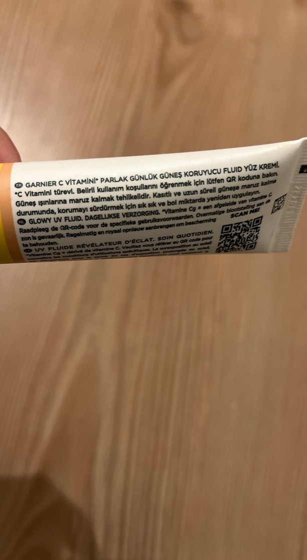 Garnier Vitamin C Günlük UV Kremi SPF 50+ - Görsel 3