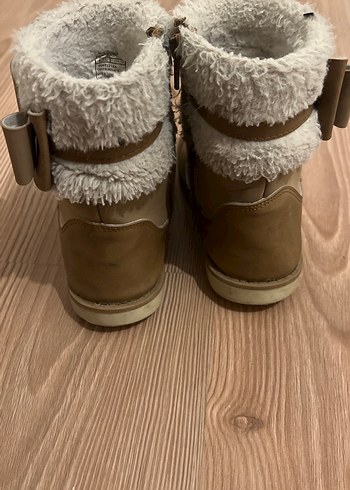 Kız Çocuk Bej Süet Kürklü Botlar - Görsel 2