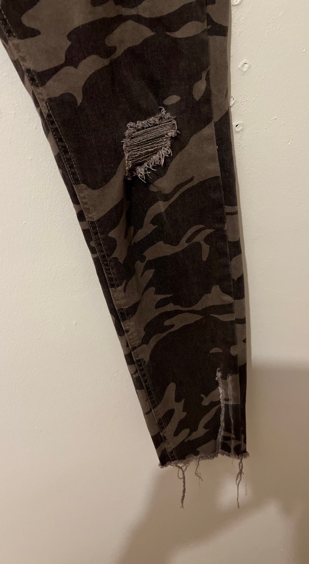 Kahverengi Kamuflajlı Bol Kesim Kot Pantolon - Görsel 4