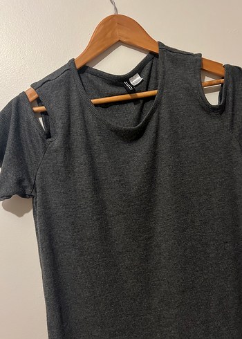 Gri Kadın Kısa Kollu Örgü Tişört - Görsel 3