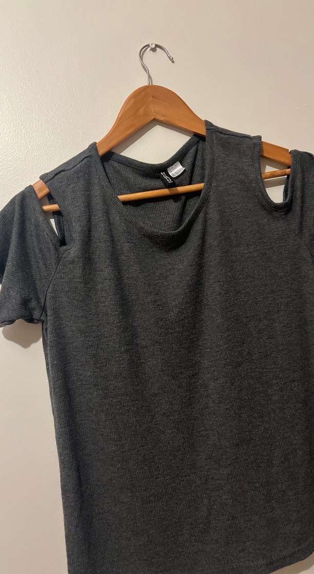 Gri Kadın Kısa Kollu Örgü Tişört - Görsel 3