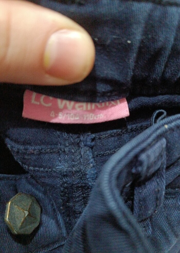 Duruşu çok hoş kot pantolon  - Görsel 3