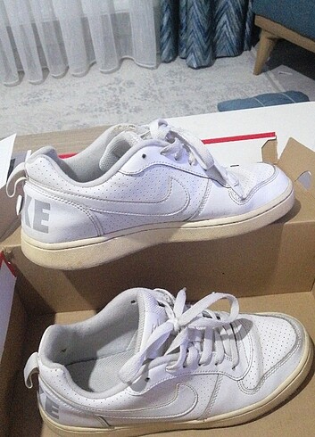 39 Beden beyaz Renk Nike ayakkabı 