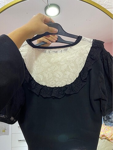 xl Beden siyah Renk Güpürlü crop bluz