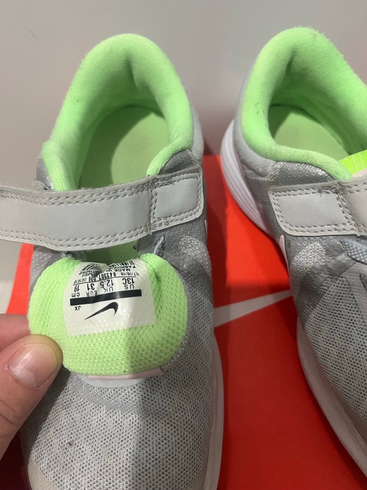 Spor ayakkabı - Görsel 2