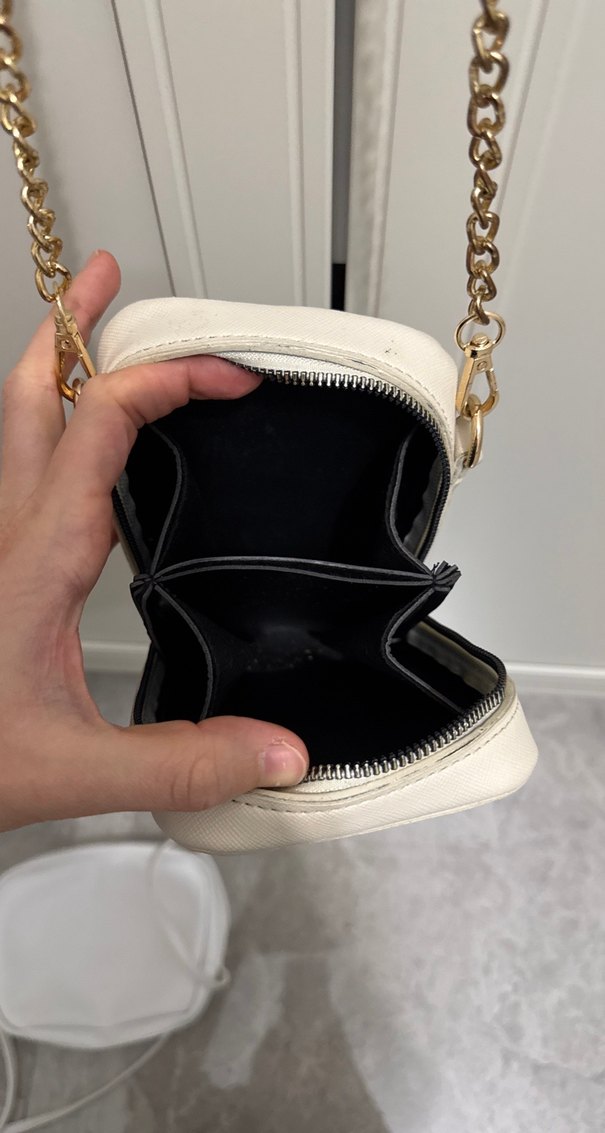 Beyaz Deri Yılan Desenli Zincir Detaylı Çanta - Görsel 2