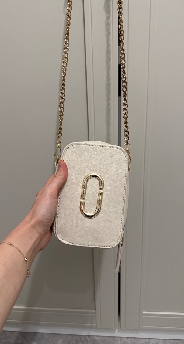 Beyaz Deri Yılan Desenli Zincir Detaylı Çanta - Görsel 3