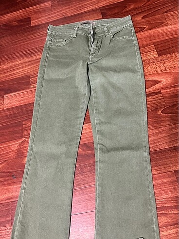 xs Beden Zara haki pantolon