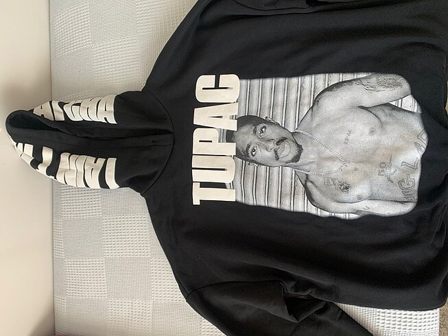 Tupac sweat