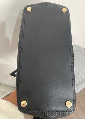 Michael Kors Zincir Detaylı Deri Kadın Çanta - Görsel 4