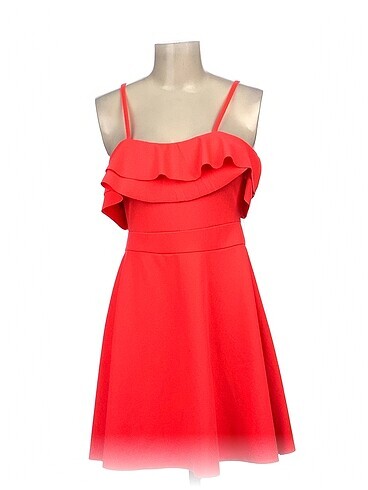 PreLoved Kısa Elbise %70 İndirimli.