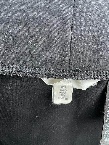 l Beden siyah Renk H&M Mini Etek %70 İndirimli.