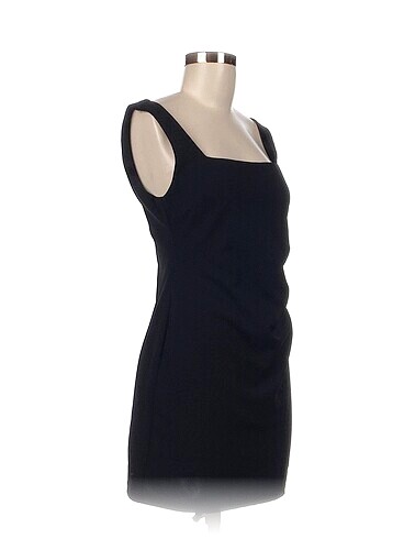 H&M H&M Kısa Elbise %70 İndirimli.