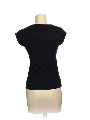 l Beden PreLoved T-shirt %70 İndirimli.