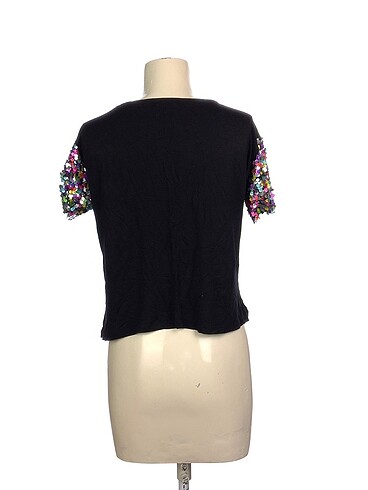 l Beden Diğer T-shirt %70 İndirimli.